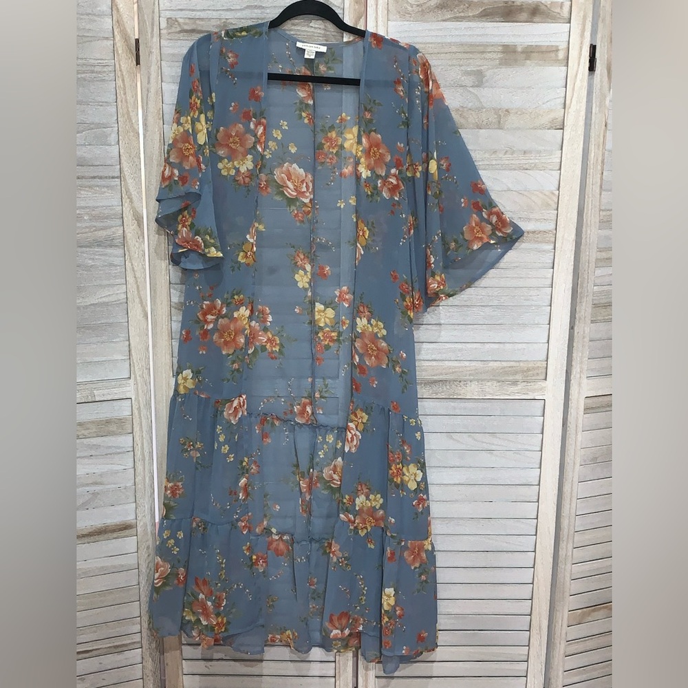 EUC American Eagle Floral Kimono